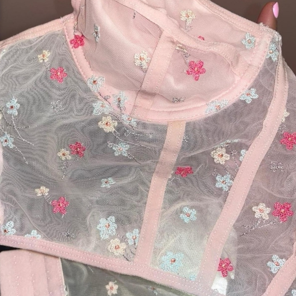 Full Tilt Blush Pink Mesh With Floral Embroidery Bustier Top With Underwires (M) - Picture 5 of 9